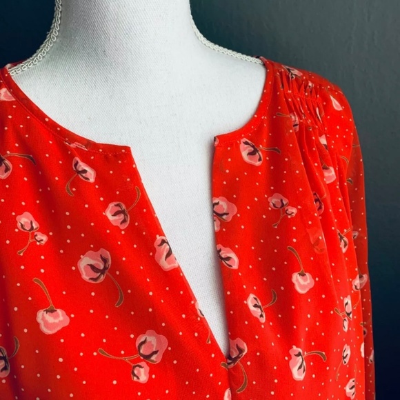 Collective Concepts Sheer Y-Neck Blouse - Picture 3 of 6